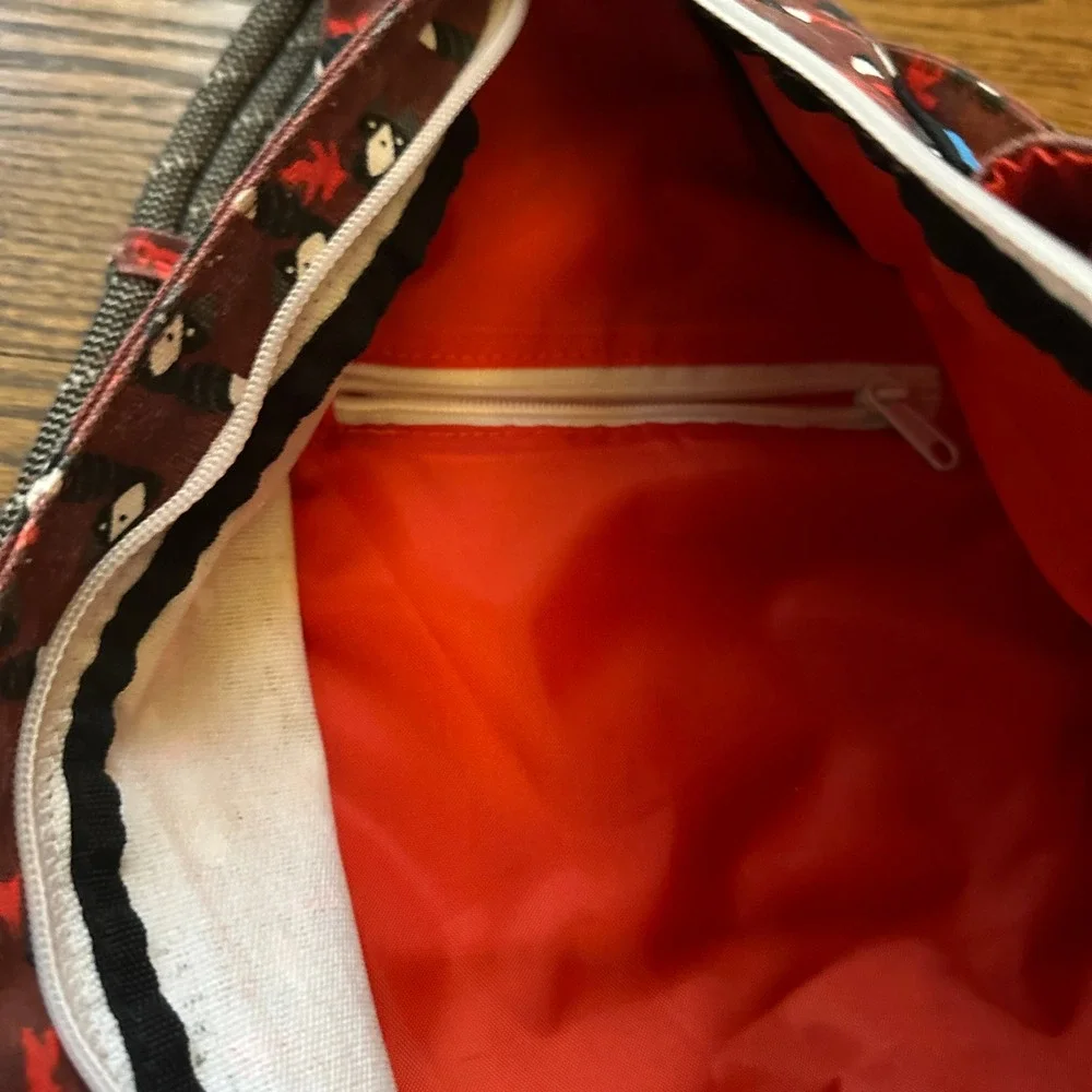 Kavu Rope Bag Women OS Raccoon Maple Leaf Print Sling Backpack Canvas Gorpcore